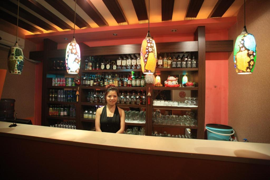 Overseas Chinese International Hotel ชิงเต่า ภายนอก รูปภาพ